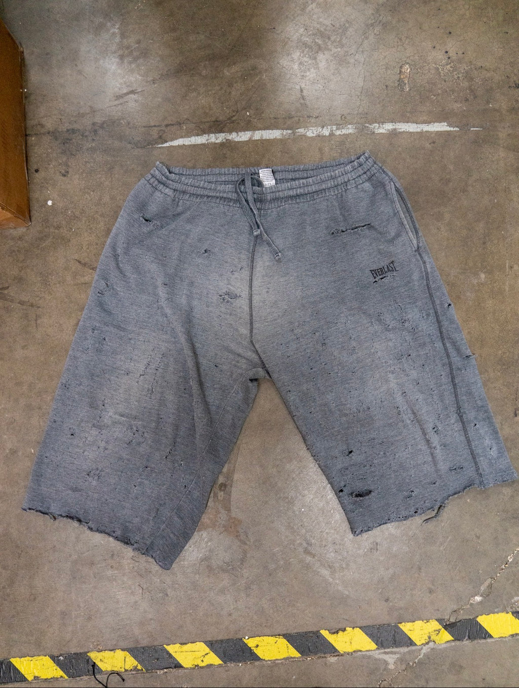 Everlast "Distressed" Baggy Shorts