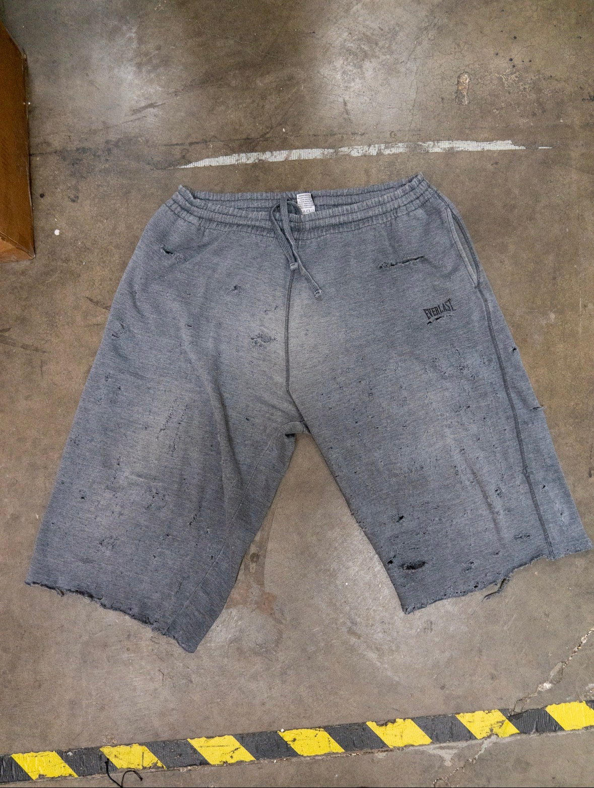 Everlast "Distressed" Baggy Shorts